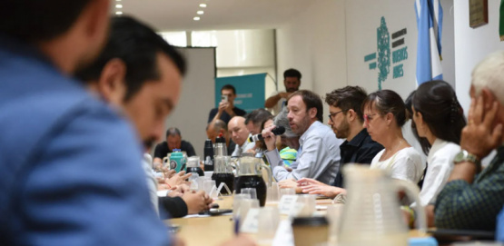 Cambio de fecha en las paritarias bonaerenses: crece la incertidumbre en los gremios estatales