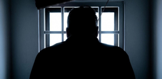 Condenan a hombre violento a más de 7 años de cárcel en un fallo histórico con perspectiva de género