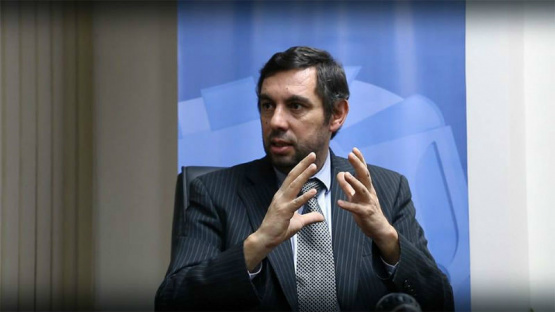 Un documento oficial vincula a Andrés Quinteros con HLB Pharma Group, empresa investigada por el caso del fentanilo contaminado