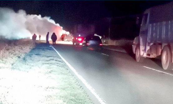 Tragedia en Ruta 33: camionero calcinado tras un choque frontal habría partido desde Granadero Baigorria