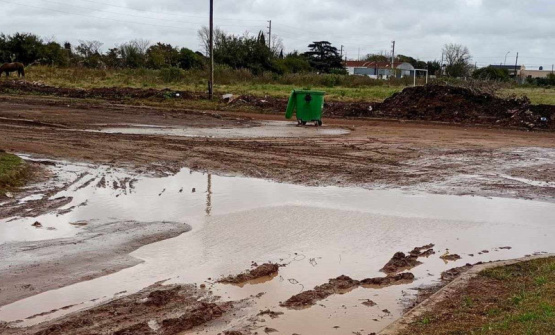 Vecinos de Ramallo exigen al Municipio terminar la obra inconclusa de la Avenida Mitre