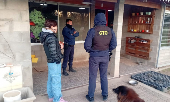 Allanan una casa en Independencia al 3000: detienen a un hombre armado tras amenazas a su exesposa