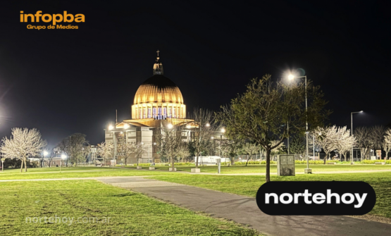 La cúpula del Santuario de María del Rosario ilumina las noches de San Nicolás